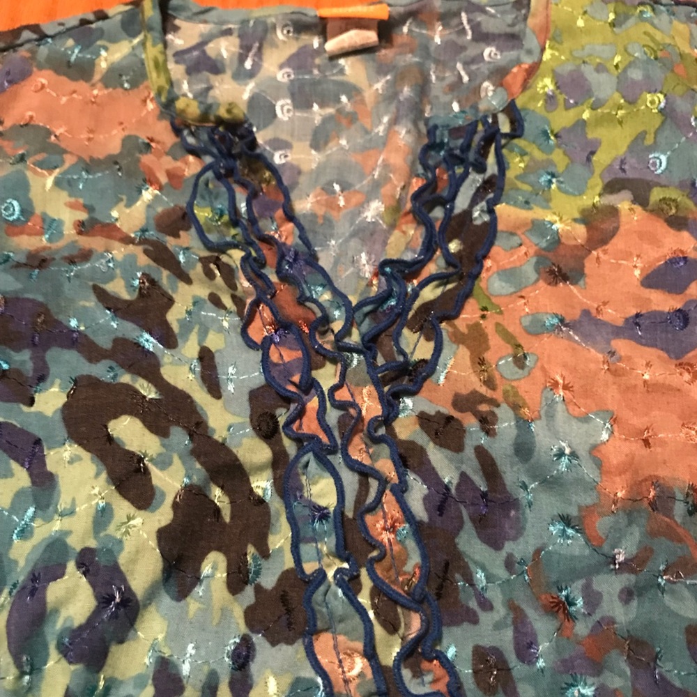 Scrub top - Picture 3 of 3